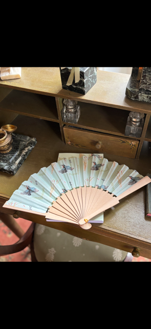 Eventail bois et tissu